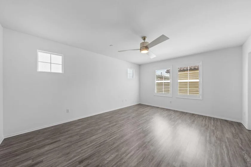 41917 Zafra Street photo 33