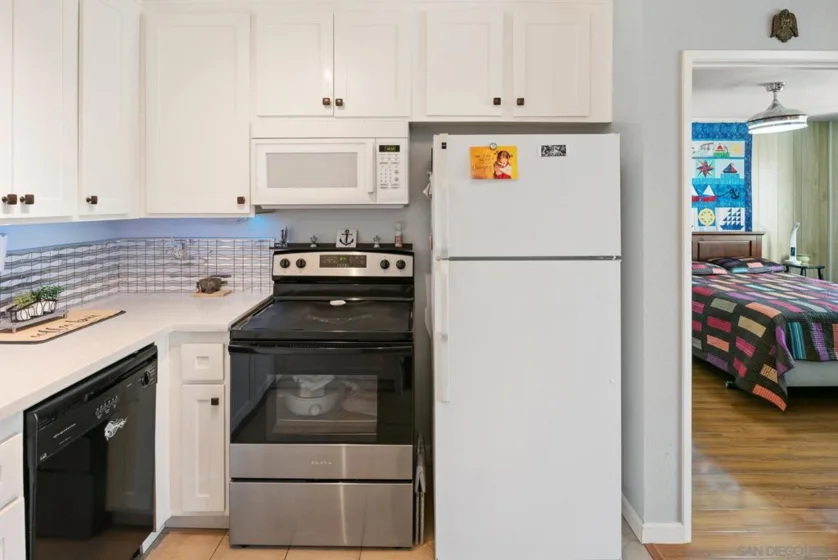 6350 Genesee Avenue #312 photo 13