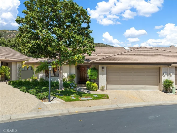 38335 Oaktree photo 3