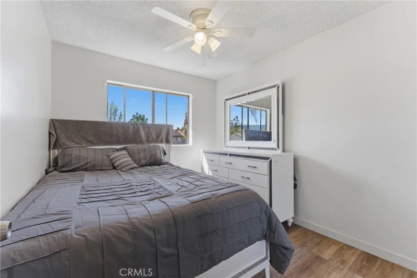 7085 Fulton photo 9