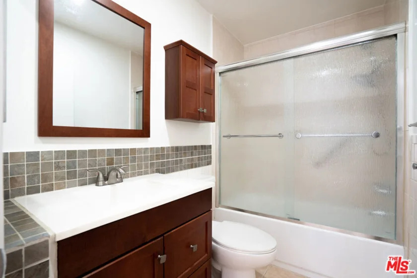 433 S Manhattan Place #108 photo 26