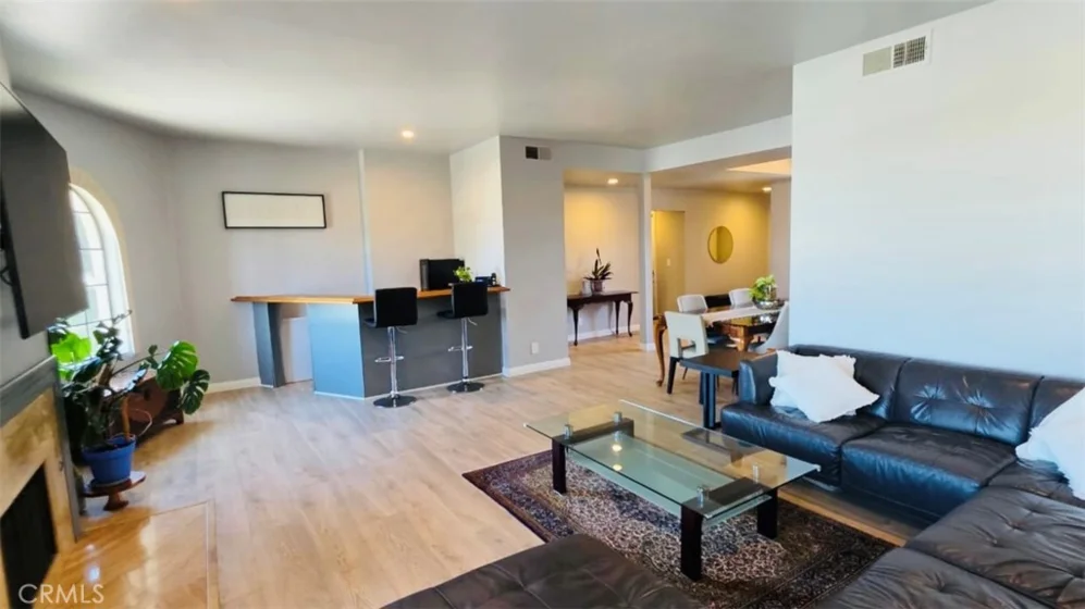 18600 Clark Street #306 photo 3
