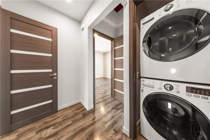 4485 Hazeltine Avenue #1 photo 24