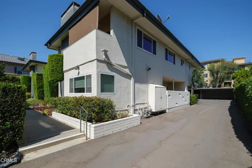 610 S Orange Grove Boulevard #6 photo 30
