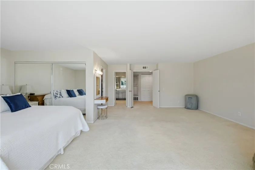 22 Montego Court photo 35