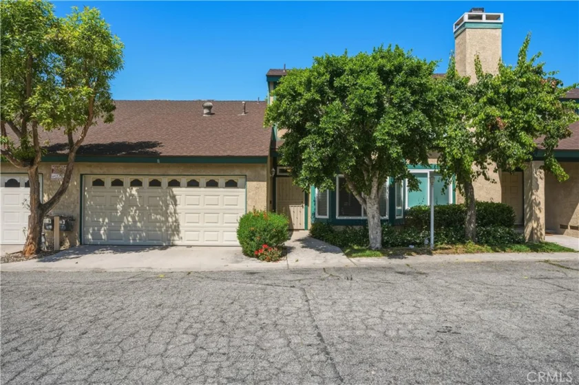 17221 Roscoe #11 photo 40