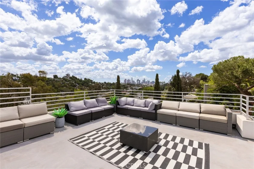 2311 Cove photo 34