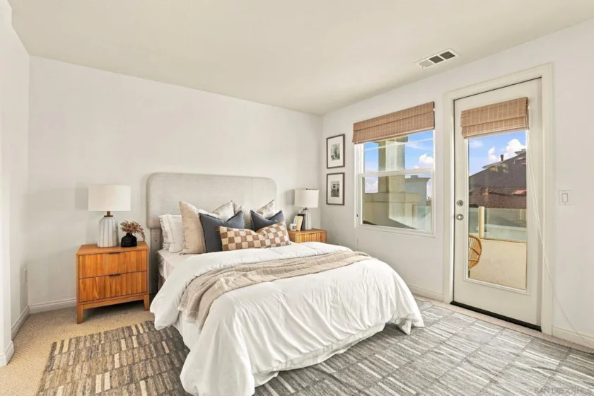 845 Harbor Cliff Way #305 photo 17