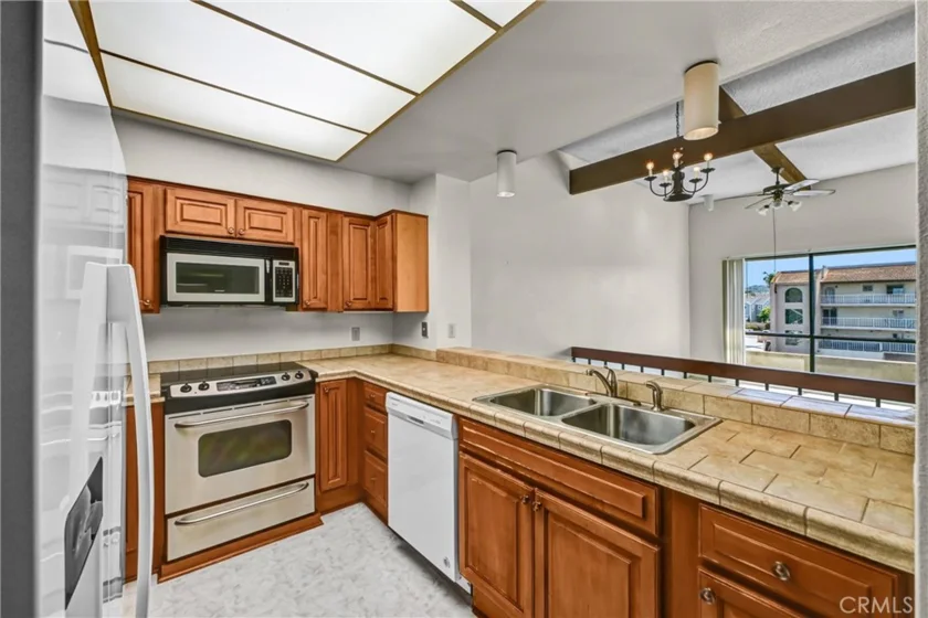 4513 Cove Drive #17 photo 12