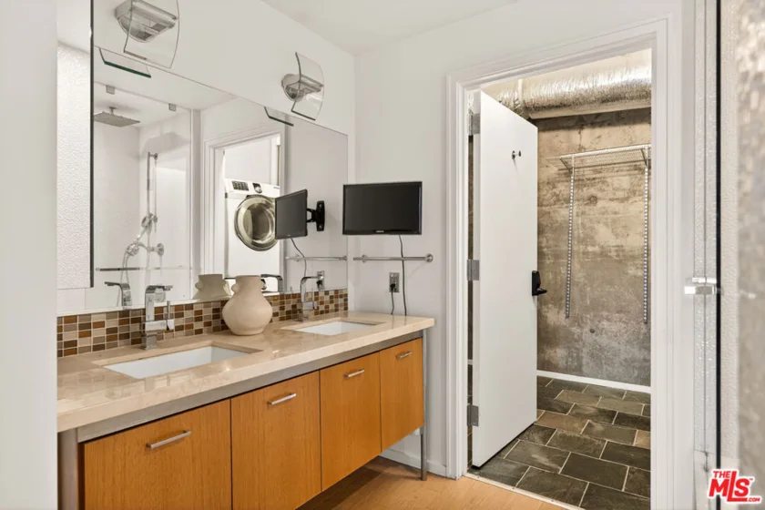 1155 S Grand Avenue #403 photo 7