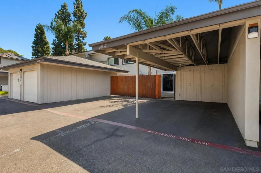 10657 Prince Carlos Lane photo 29