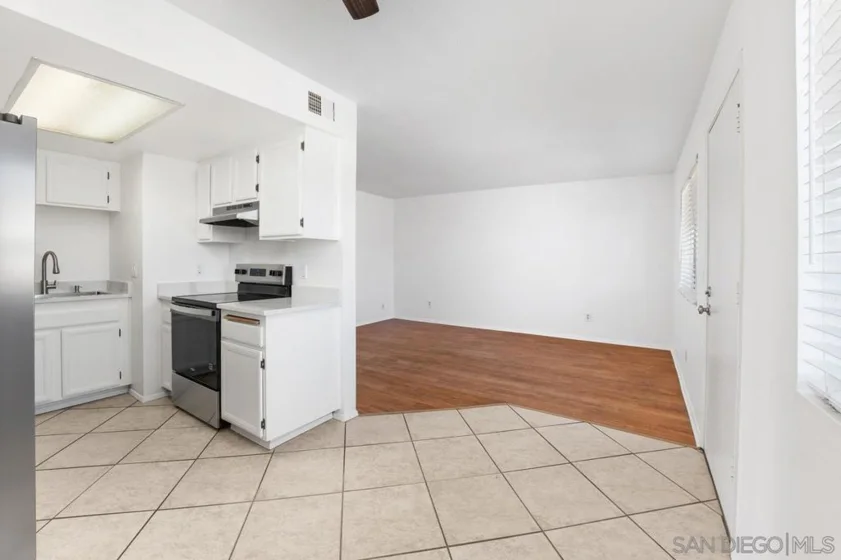 4240 Menlo Avenue #19 photo 3