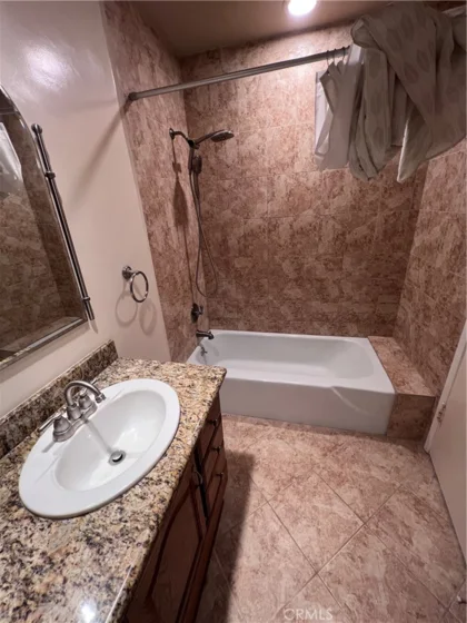 5600 Kensington Way #209 photo 18