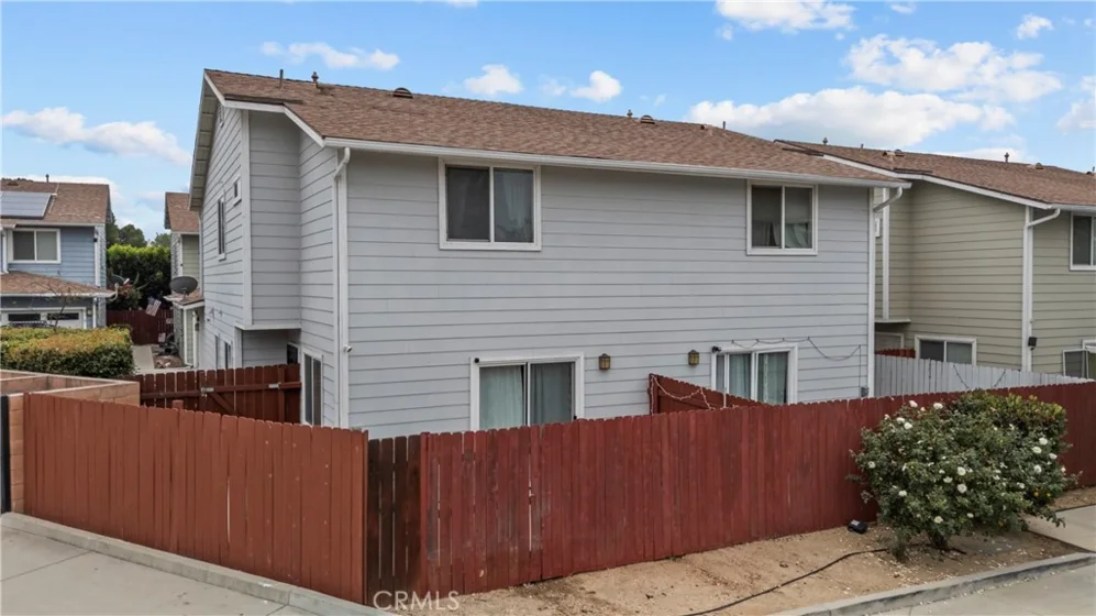 14552 Foothill photo 38