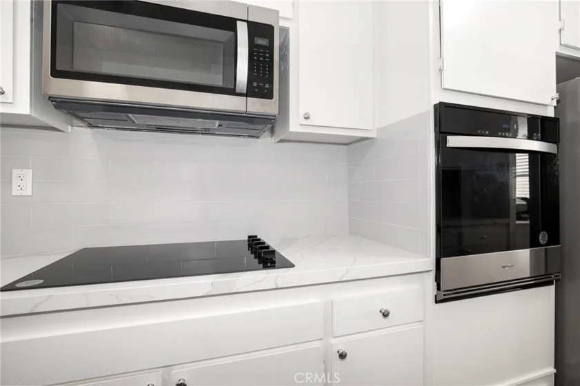 927 N Kings Road #118 photo 7