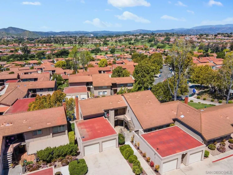 17404 Plaza Otonal photo 1