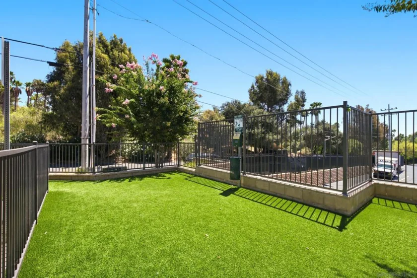 2572 S Escondido Boulevard #808 photo 26