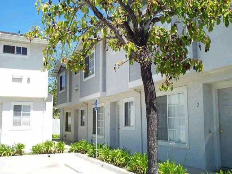 8708 Lamar #4 photo 1