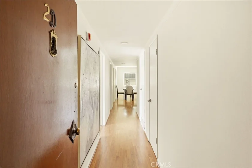 1231 N Columbus #2d photo 6