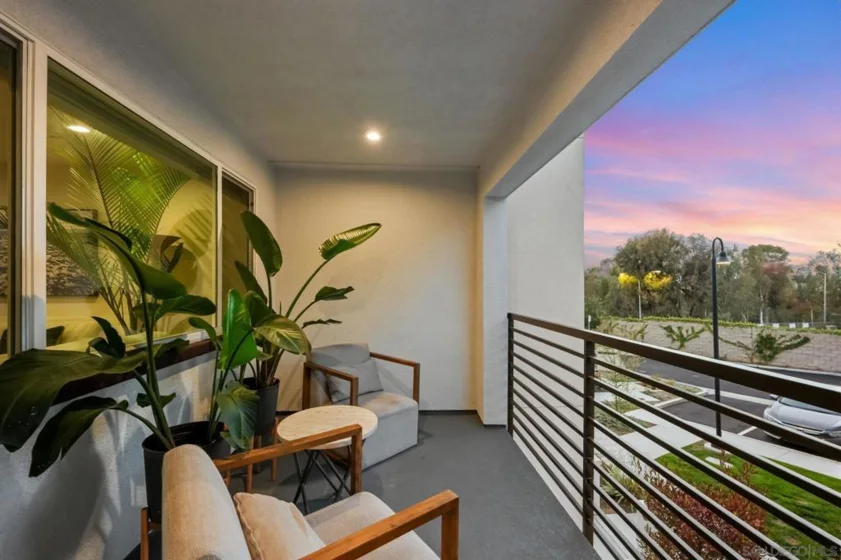 4810 Canyon View photo 11