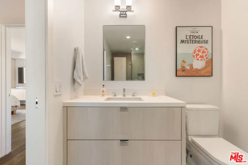 818 N Doheny Drive #803 photo 21