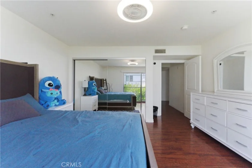 4733 Elmwood Avenue #203 photo 12