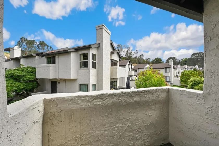 1242 River Glen Row #40 photo 12