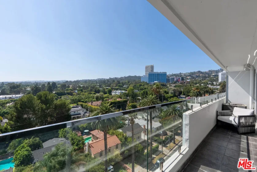838 N Doheny Drive #1001 photo 7