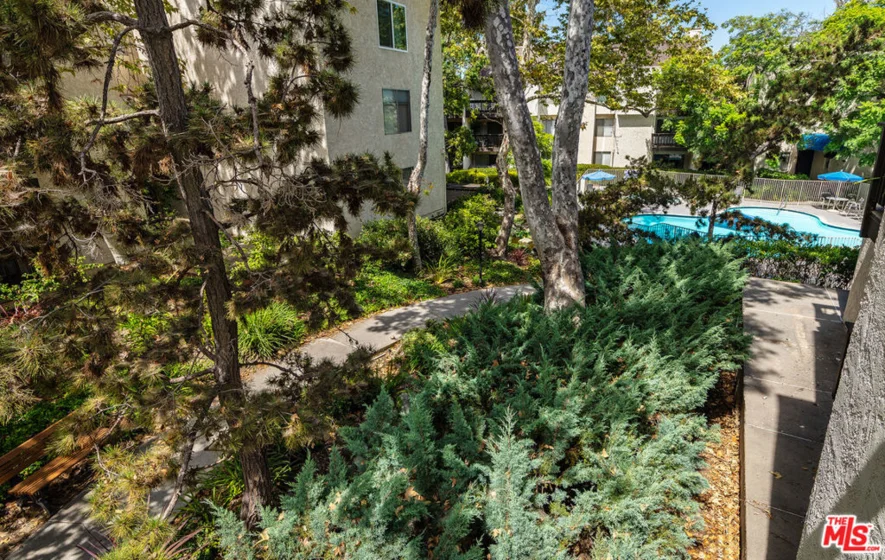 8207 Summertime Lane photo 12