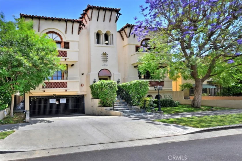 4360 Ventura Canyon Avenue #12 photo 1