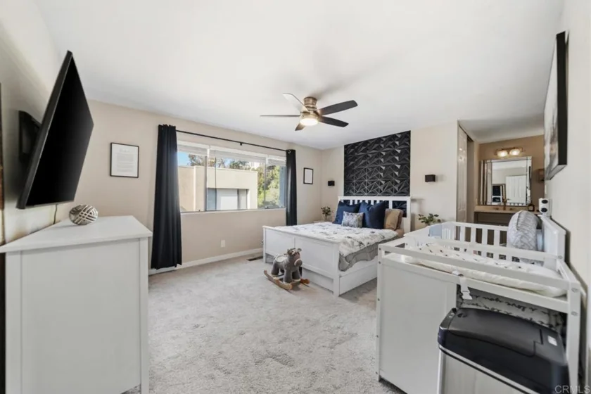 5245 Reservoir Drive photo 12