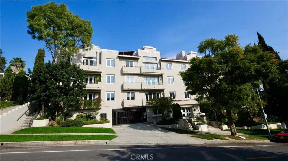 1650 Veteran Avenue #203 photo 1