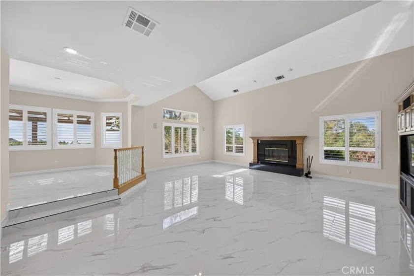 21100 Paseo Montana photo 12
