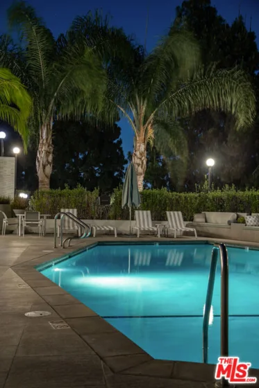8787 Shoreham Drive #604 photo 18