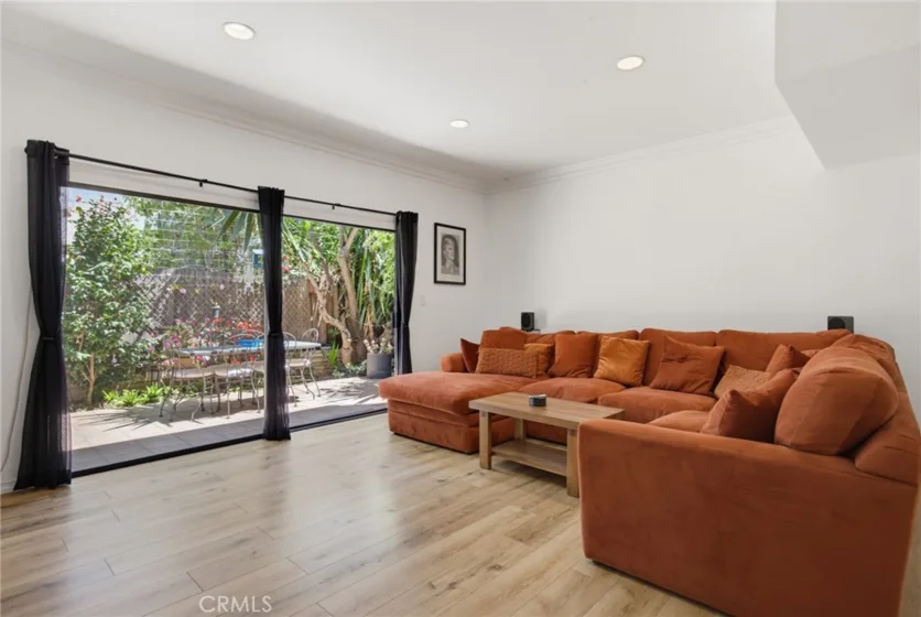 1850 Midvale Avenue #13 photo 34