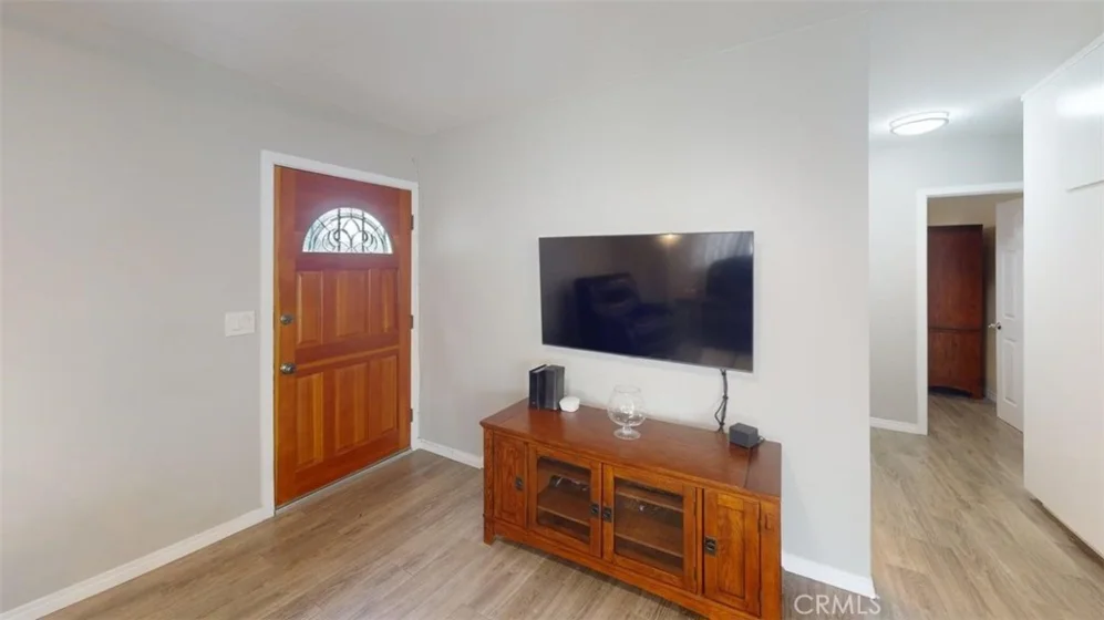 11043 Sherman Way photo 23