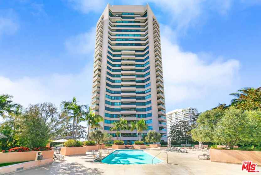 10490 Wilshire Boulevard #2202 photo 1