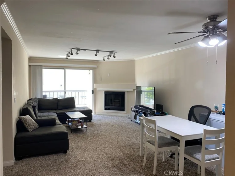 21450 Burbank Boulevard #216 photo 1