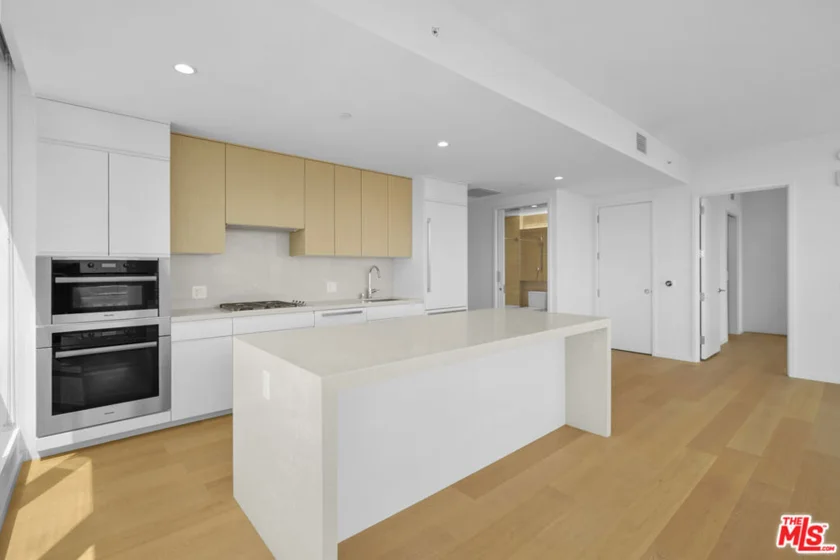 877 Francisco Street #2811 photo 75