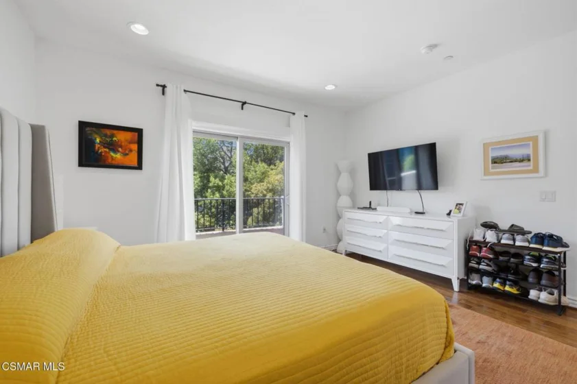 1410 N Curson Avenue #202 photo 20