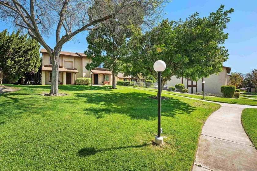 8325 Panorama Ridge Court photo 1