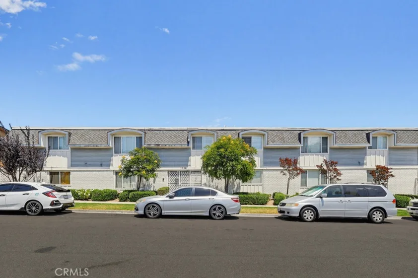 1720 Newport Avenue #2 photo 2