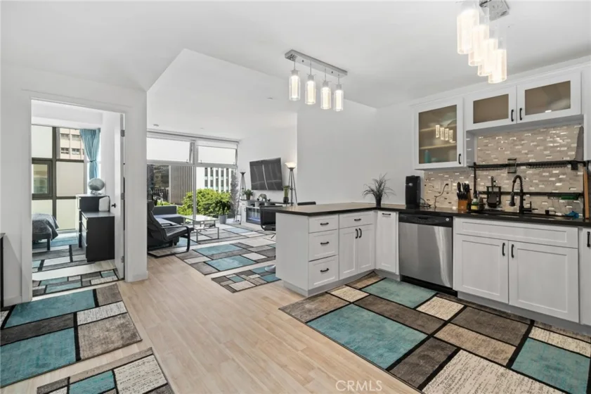 630 W 6th Street #416 photo 1