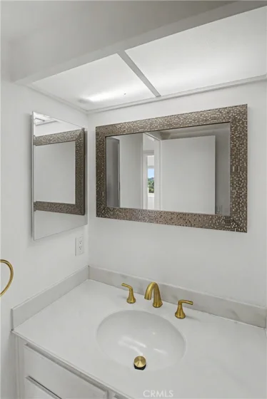 280 Cagney Lane #207 photo 24