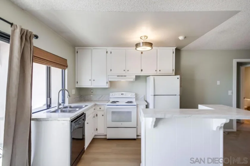 7838 Cowles Mountain Court #C32 photo 4