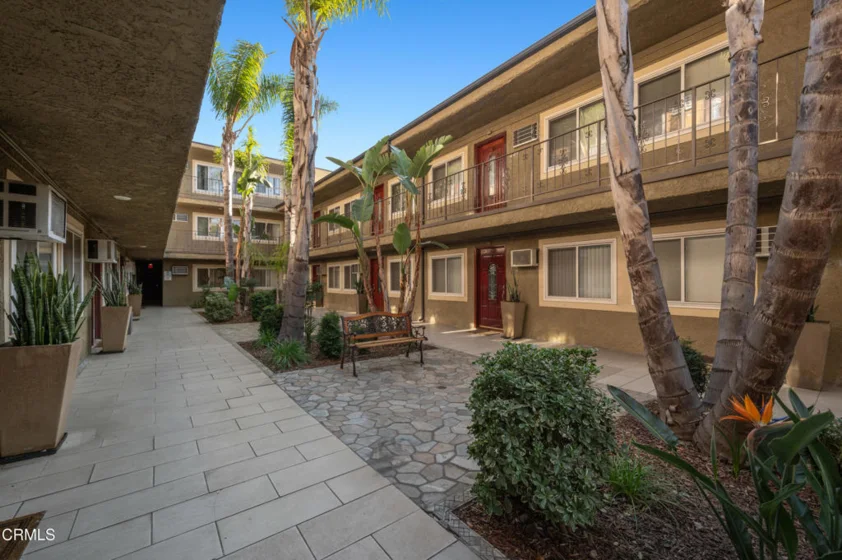 3220 Altura Avenue #209 photo 1
