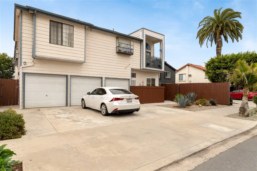 4540 Oregon Street #3 photo 1