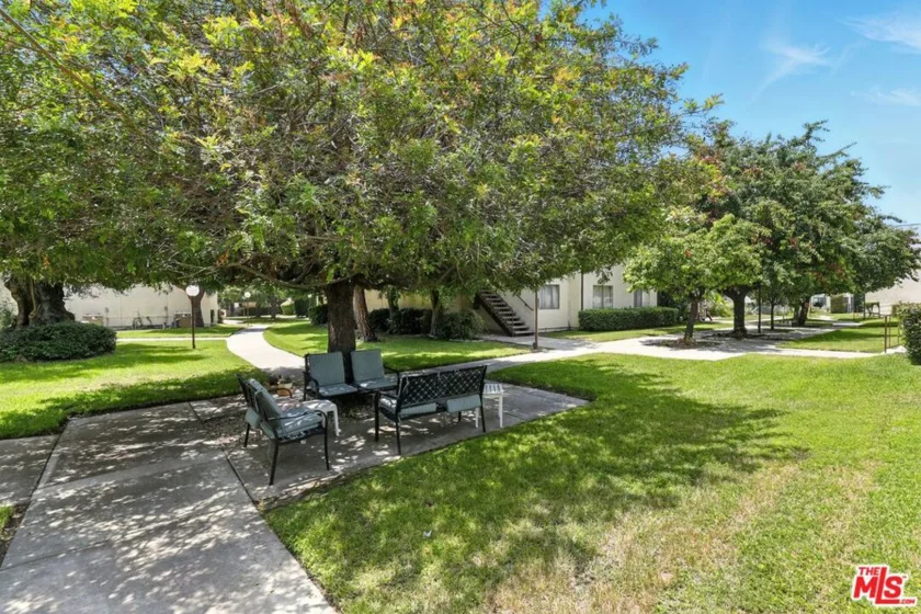 11813 Runnymede Street #36 photo 20