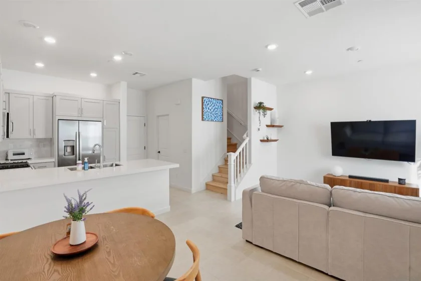 1213 Sunrise View #Unit 102 photo 1