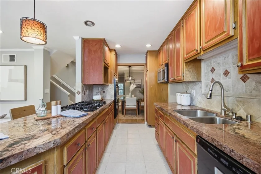 18730 Hatteras #47 photo 8